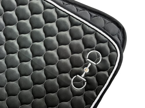 Caballo-Negro_Jumping_Saddle_Pad _black_detail.jpg
