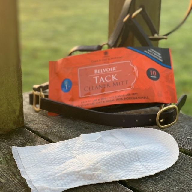 c-d-m-belvior-tack-cleaner-mitts-rekawiczki-do-c.jpg