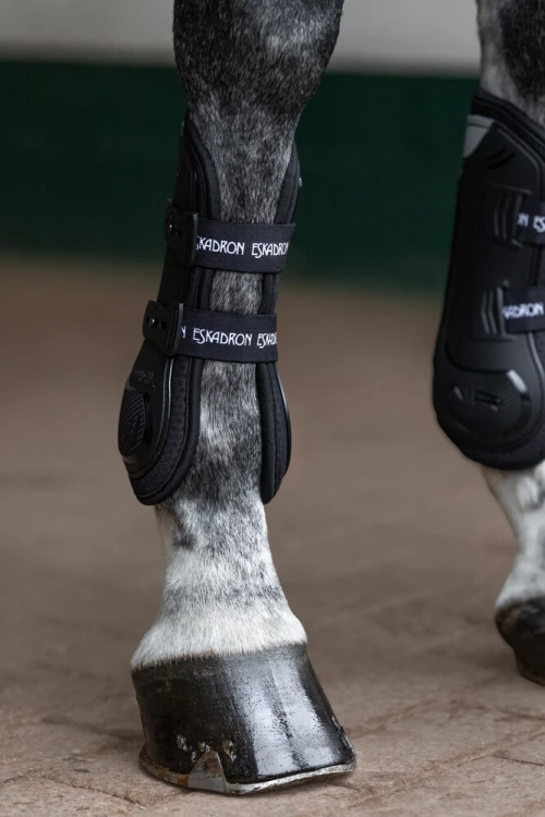 ochraniacze-Eskadron-Air-Flex-Sport-czarne.jpg