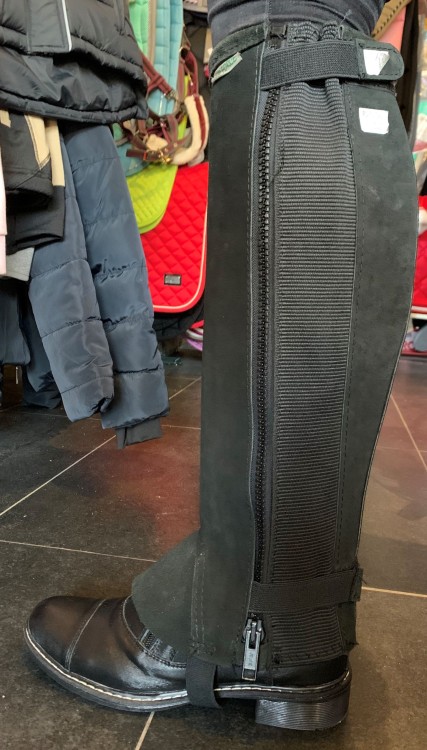 czapsy hippika zamsz.jpeg